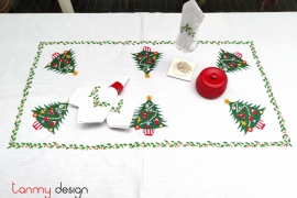 Khăn trải bàn chữ nhật Noel (200x150cm) gồm 8 khăn ăn - thêu thông mỹ